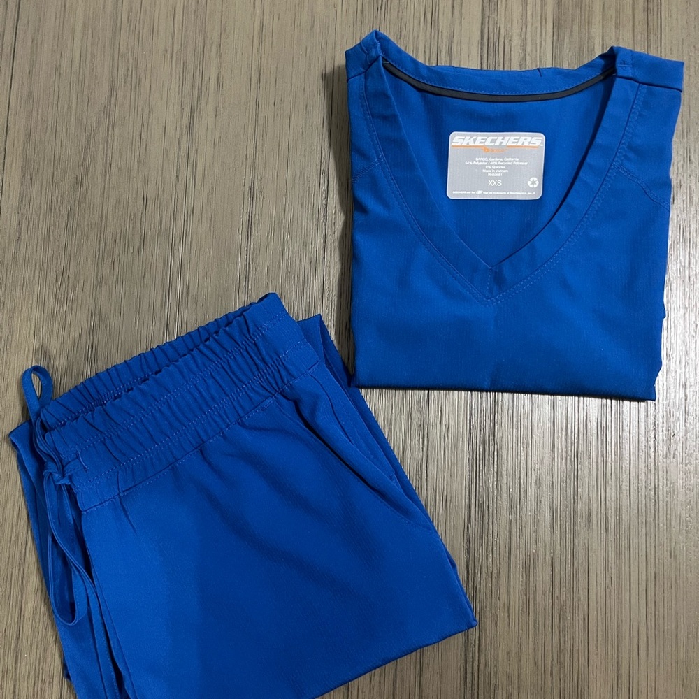 Skechers Scrub Set
